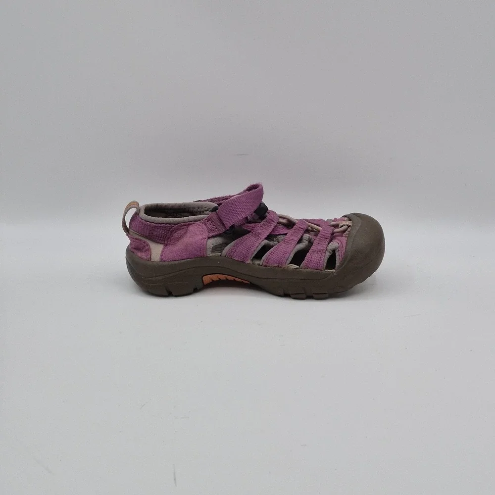 KEEN Newport H2 Waterproof Sandals Shoes Youth Girls Size 12 Magenta Pink Hiking